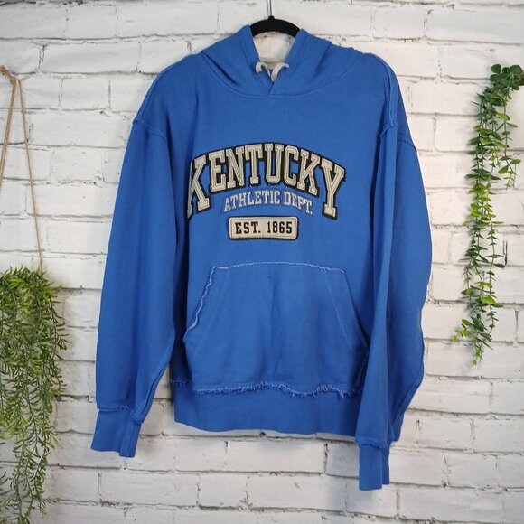 THR SQUARE BLUE KENTUCKY WILDCAT ATHLETIC DEPT UNISEX HOODIE, SIZE SMALL - Picture 1 of 8
